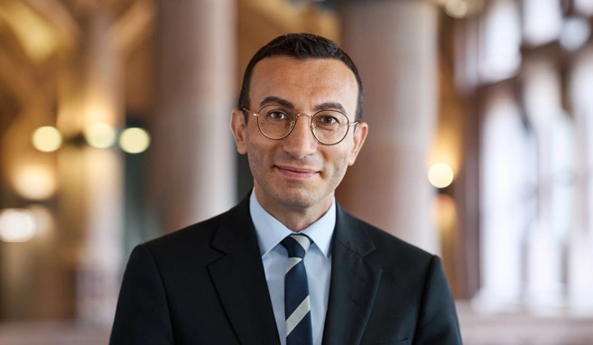 Porträtbild von Mike Josef, Oberbürgermeister der Stadt Frankfurt am Main